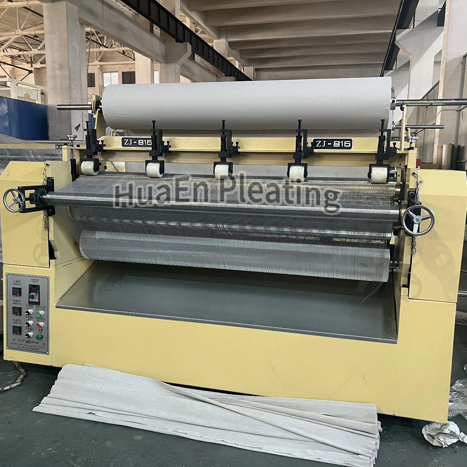 Manufacturer HuaEn pleating machine scarf shawl ruffles plisse TR fabric plisse machine fusing machine fabric garment