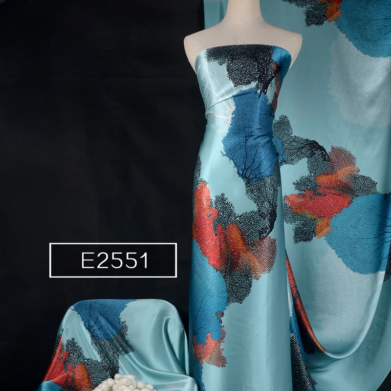 Italian heavy Digital Print organic Custom yard raw printed charmeuse price per meter of silk Textile fabrics for Clothing