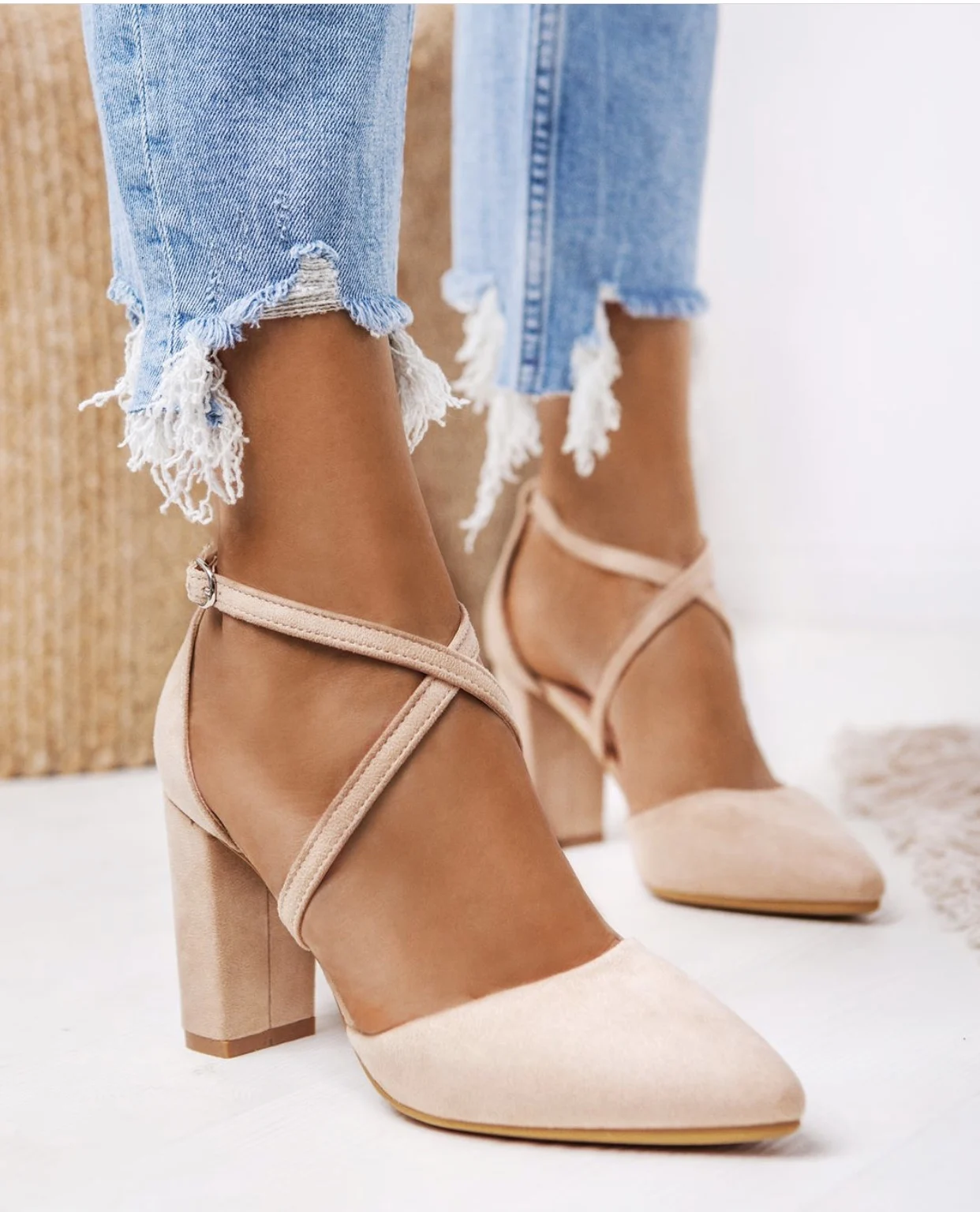 Fashion newest women pumps summer thick heel pumps rope ladies high heel sandals