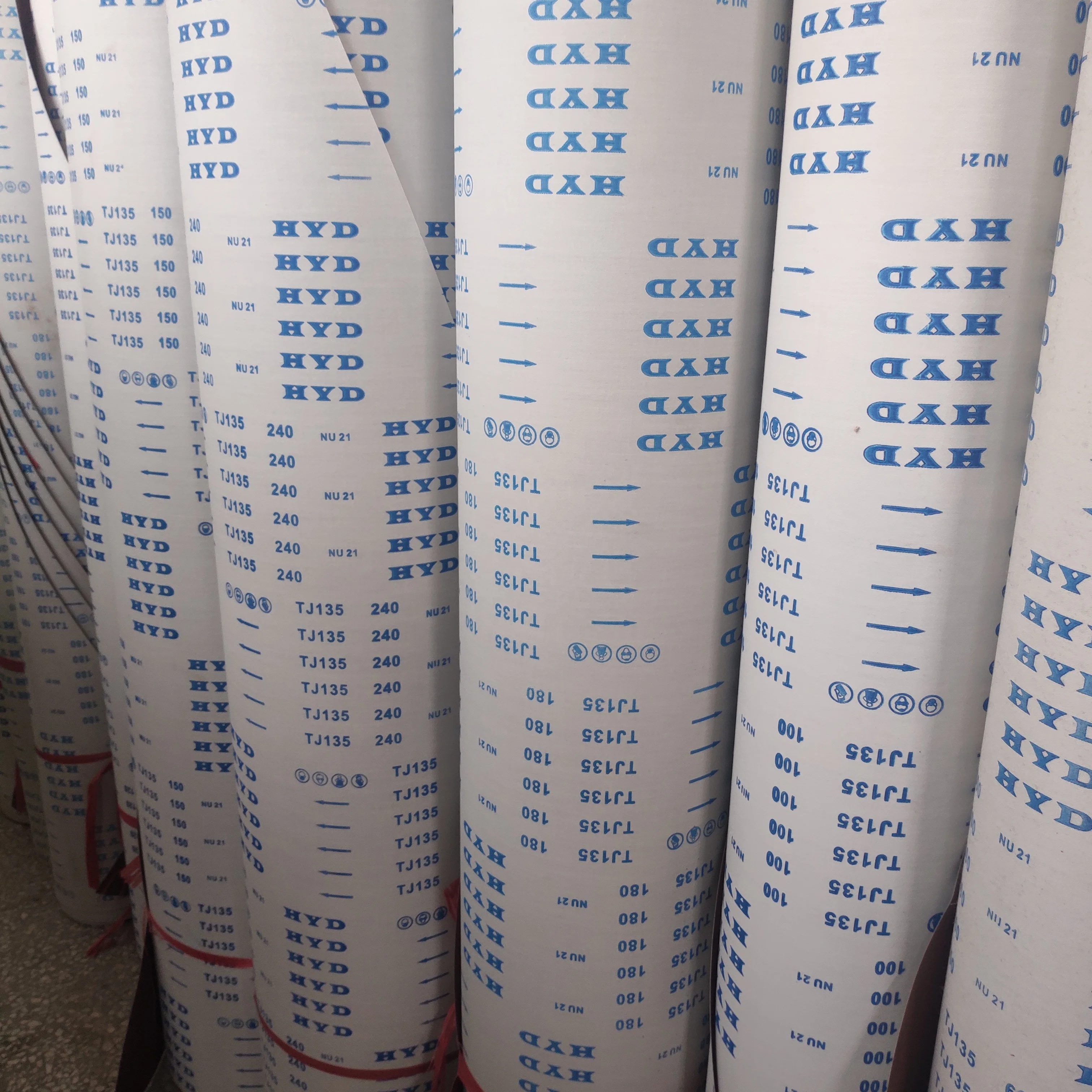 HYDTJ135 giant abrasive paper roll abrasive cloth roll polishing abrasive cloth manufacturer alumina abrasive cloth roll