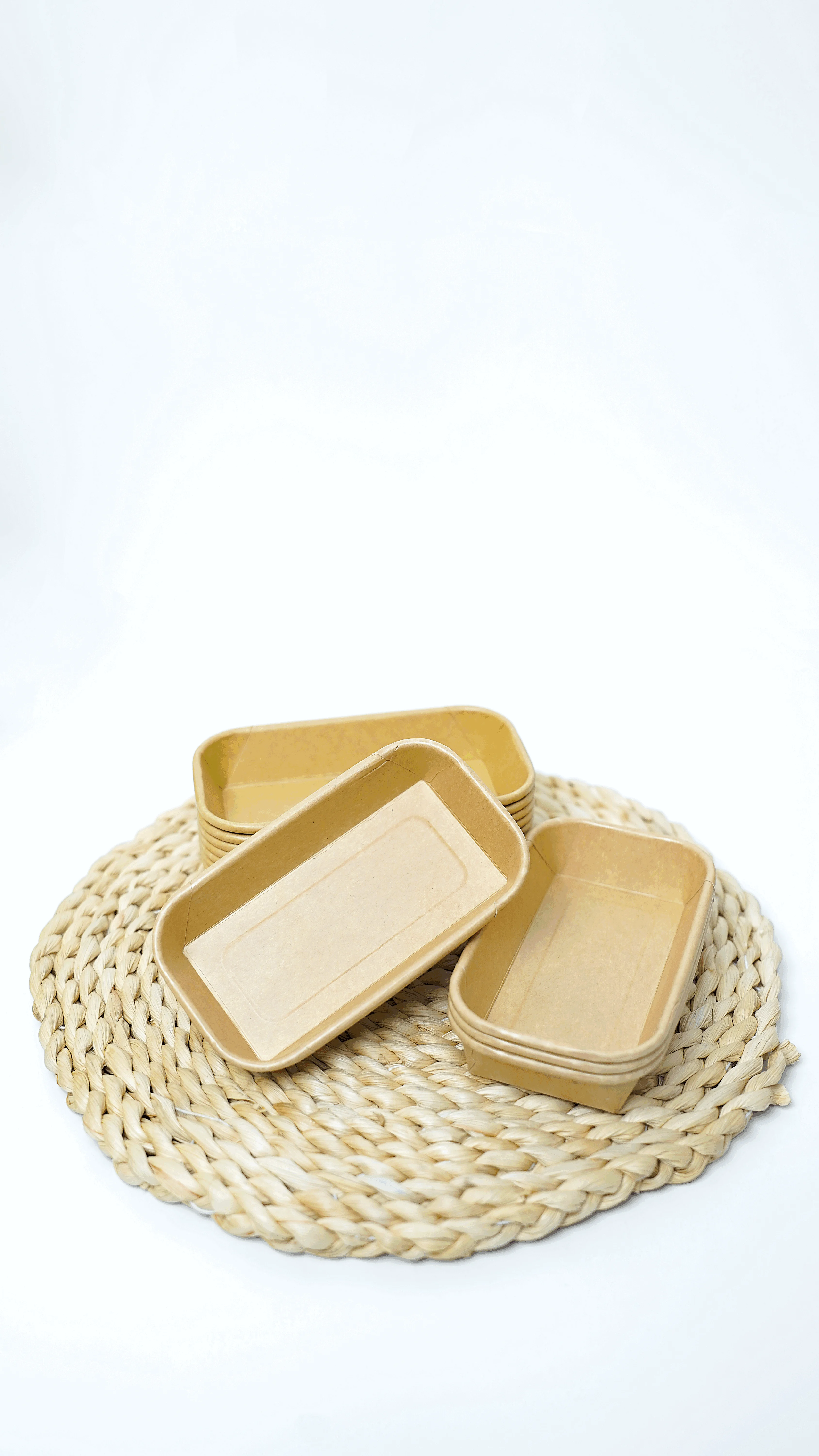 Sustainable Plastic-Free Square Kraft Paper Food Trays with Lids - For Sushi, Noodles, and Cakes