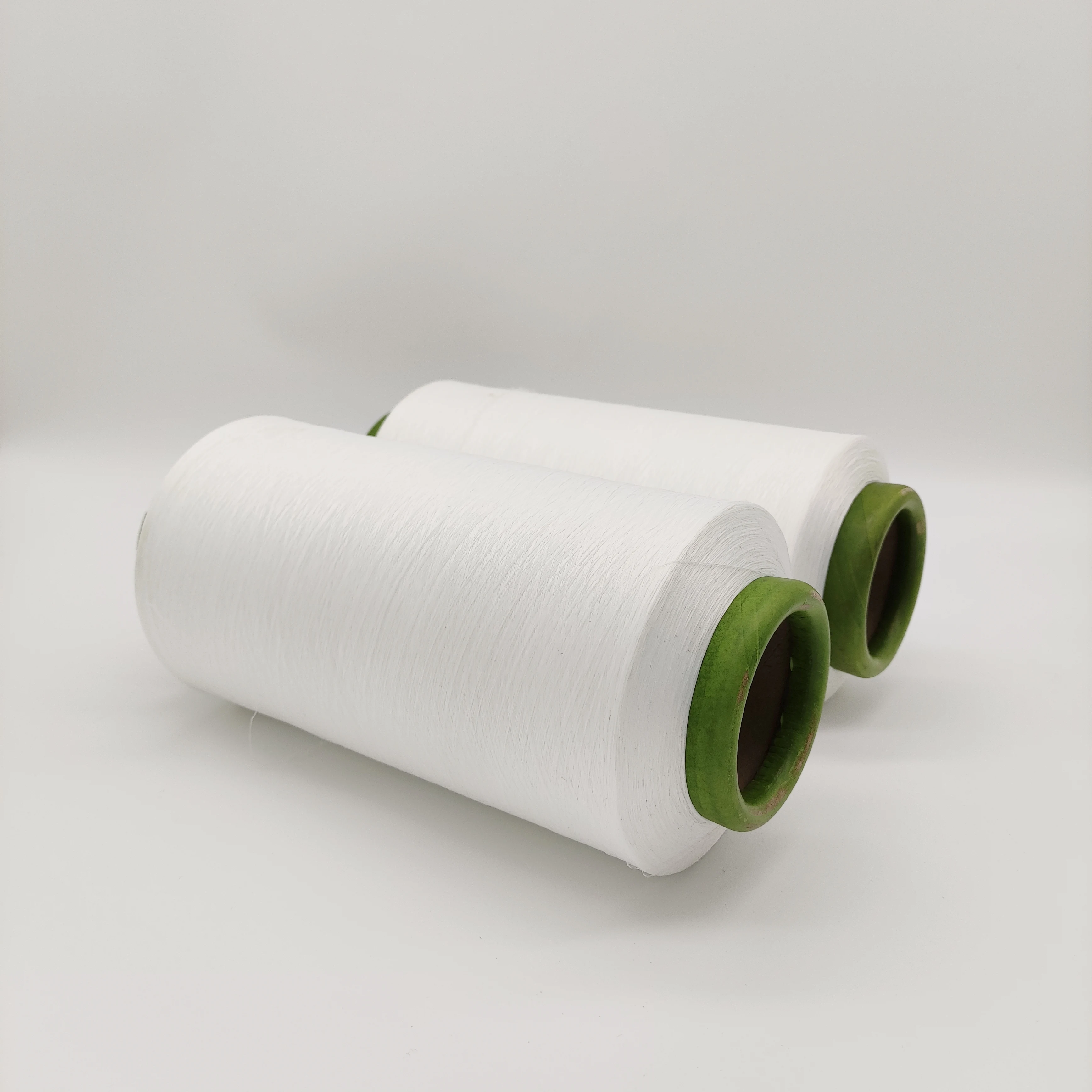 White yarn 30/150 polyester air covered yarn with low price
