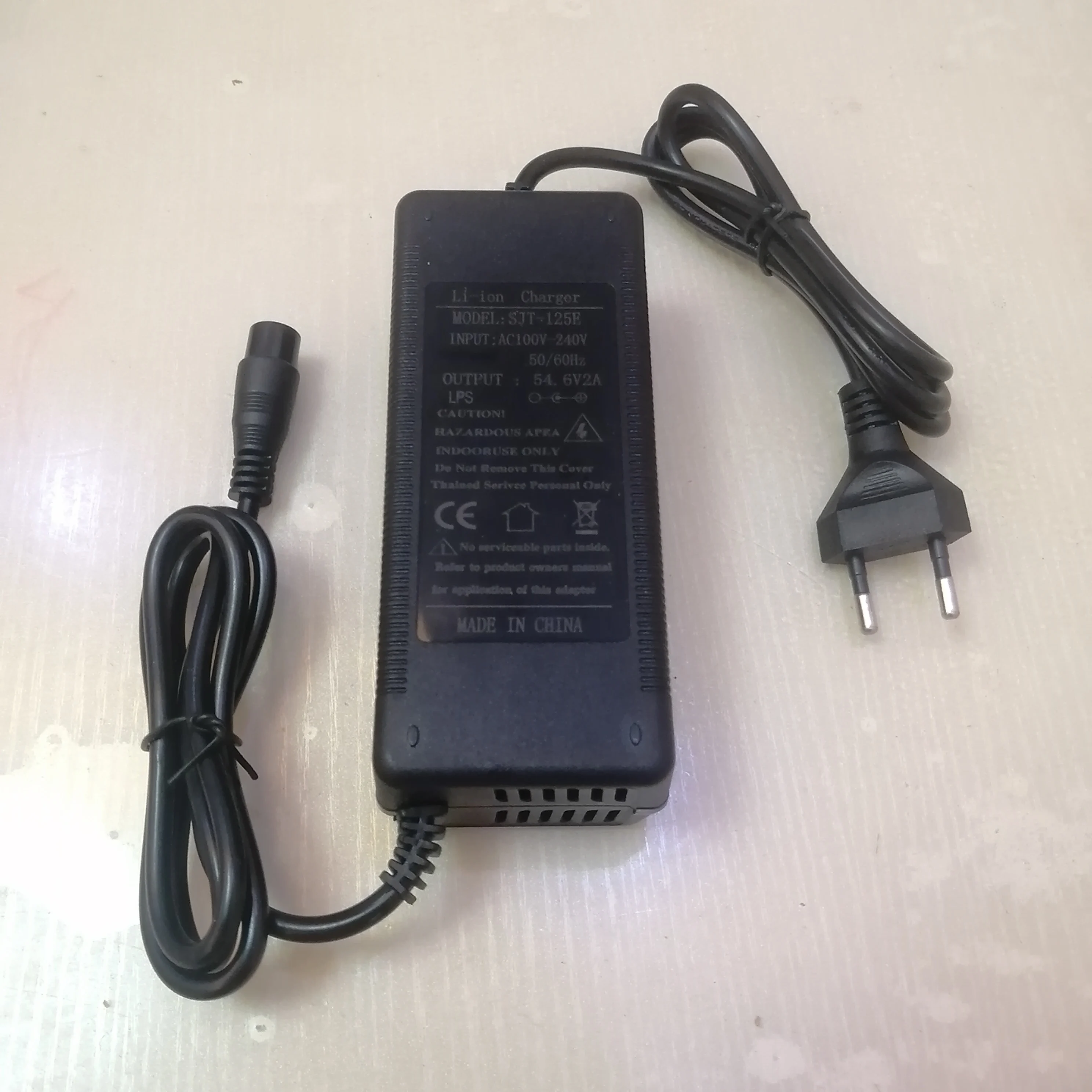 New model 54.6v 2a 13s lithium ion battery charger for 48v lifepo4 lipo/lithium li ion e-bkie batteries