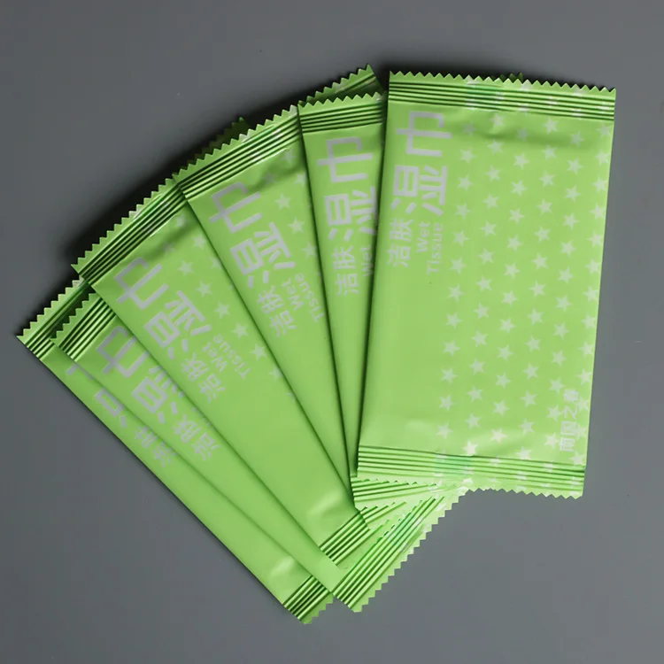 Individual wrapped face hand wet wipes for restaurant hotel shop