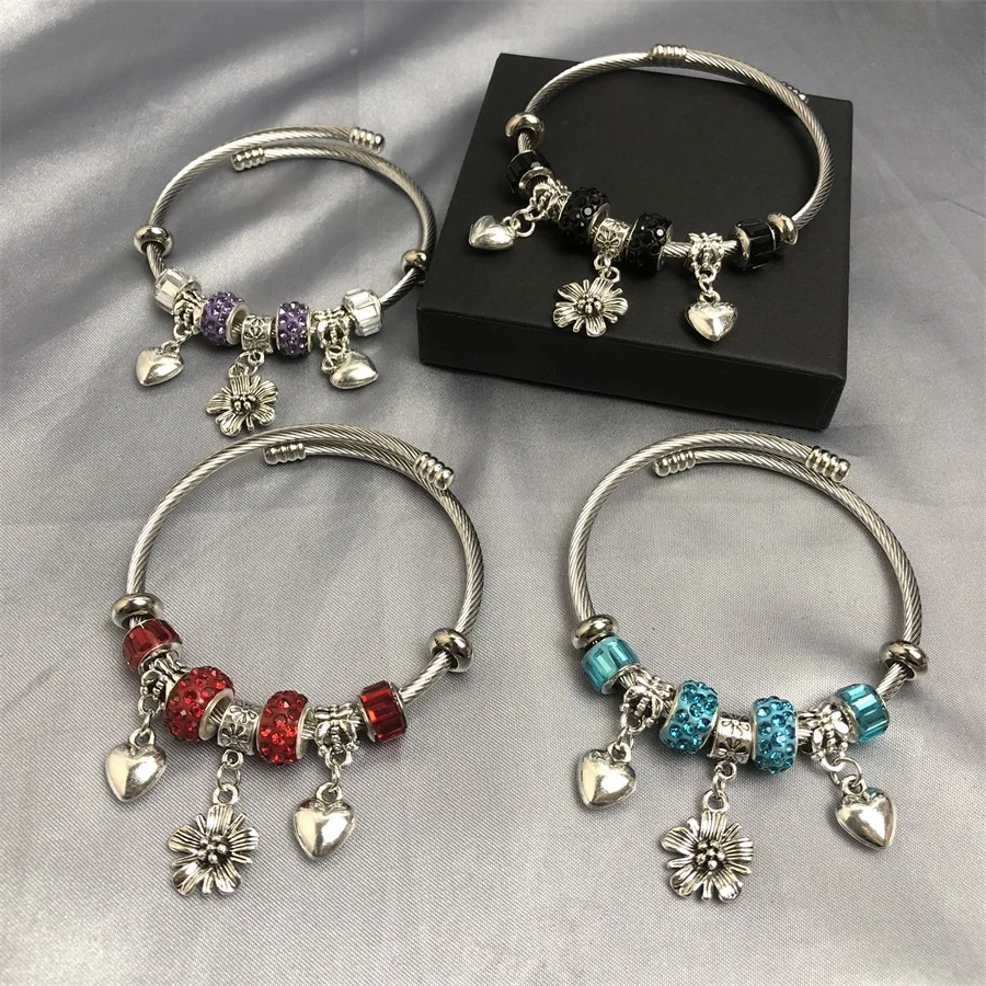 Latest new models stainless steel flower love pendant women girls crystal Charm bracelet bangle
