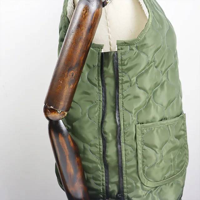 M/L size in one women vest electric heated winter keep warmer 2 heat element on back 3 temperature level max up to 65 degree