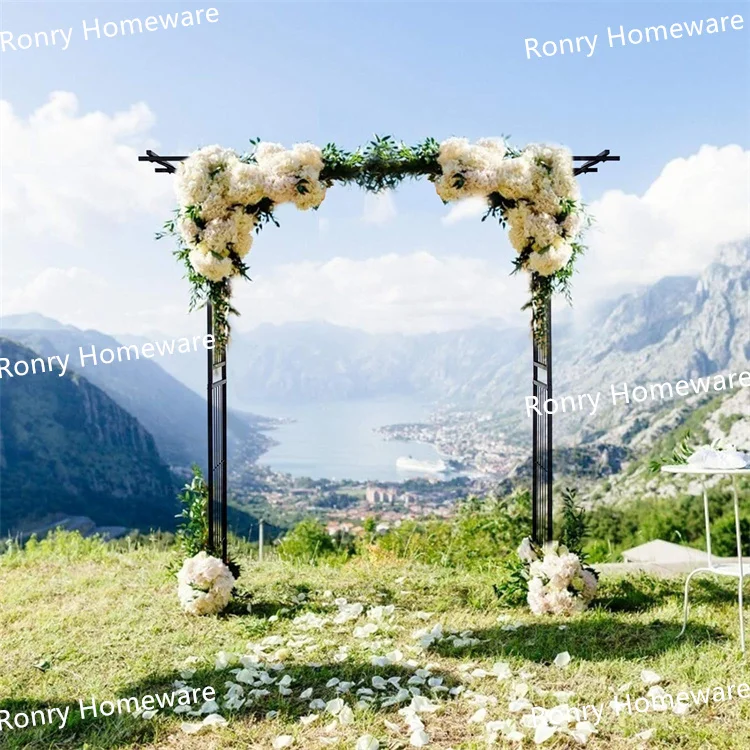 Металлическая решетчатая арка для вьющихся растений