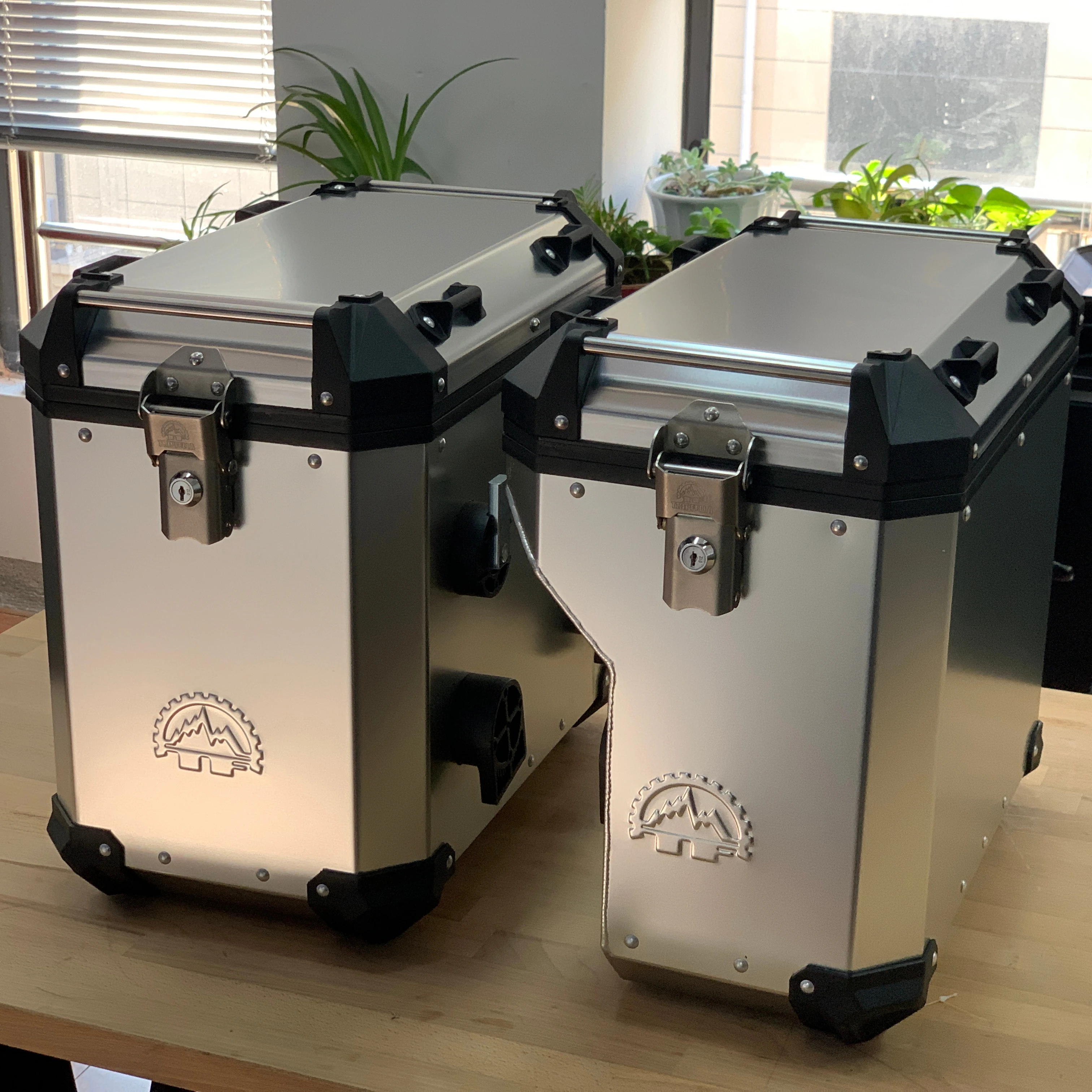 Боковая коробка 41L, 1 пара и верхний корпус 40L, алюминиевый чехол для мотоцикла со стойкой для F800GS ADV