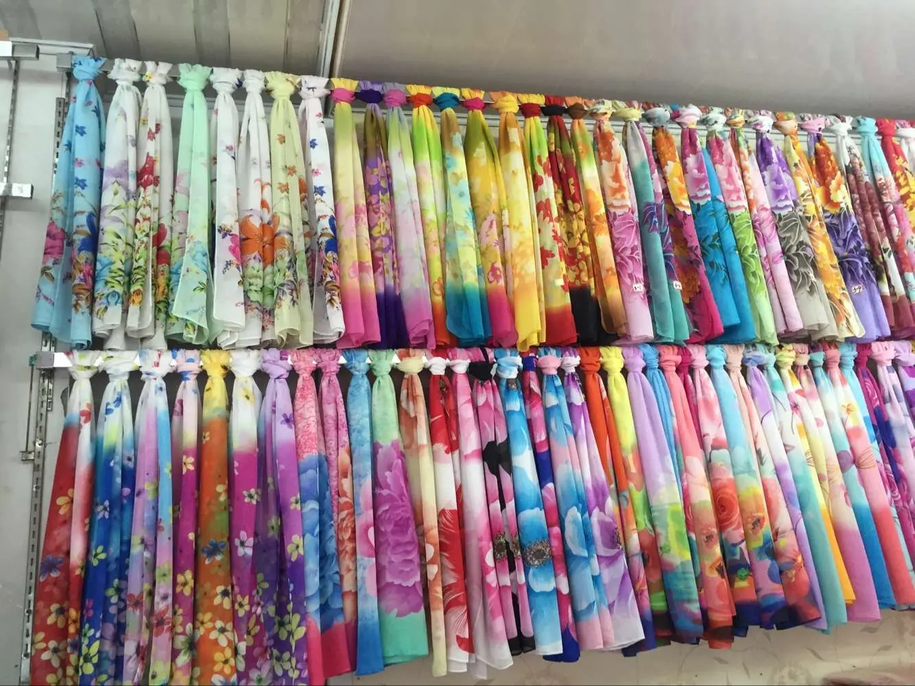 50x50 cm New Arrival Hot Selling Small Square Scarf Silk Satin Custom Handmade Gifts Ladies Korean Small Silk Scarf