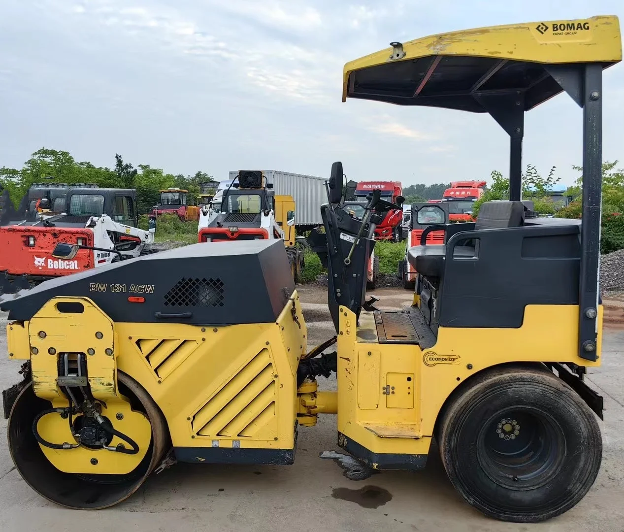 Used BOMAG BW131 BW131ACW Front Steel Rear Rubber Roller 5 ton small road roller