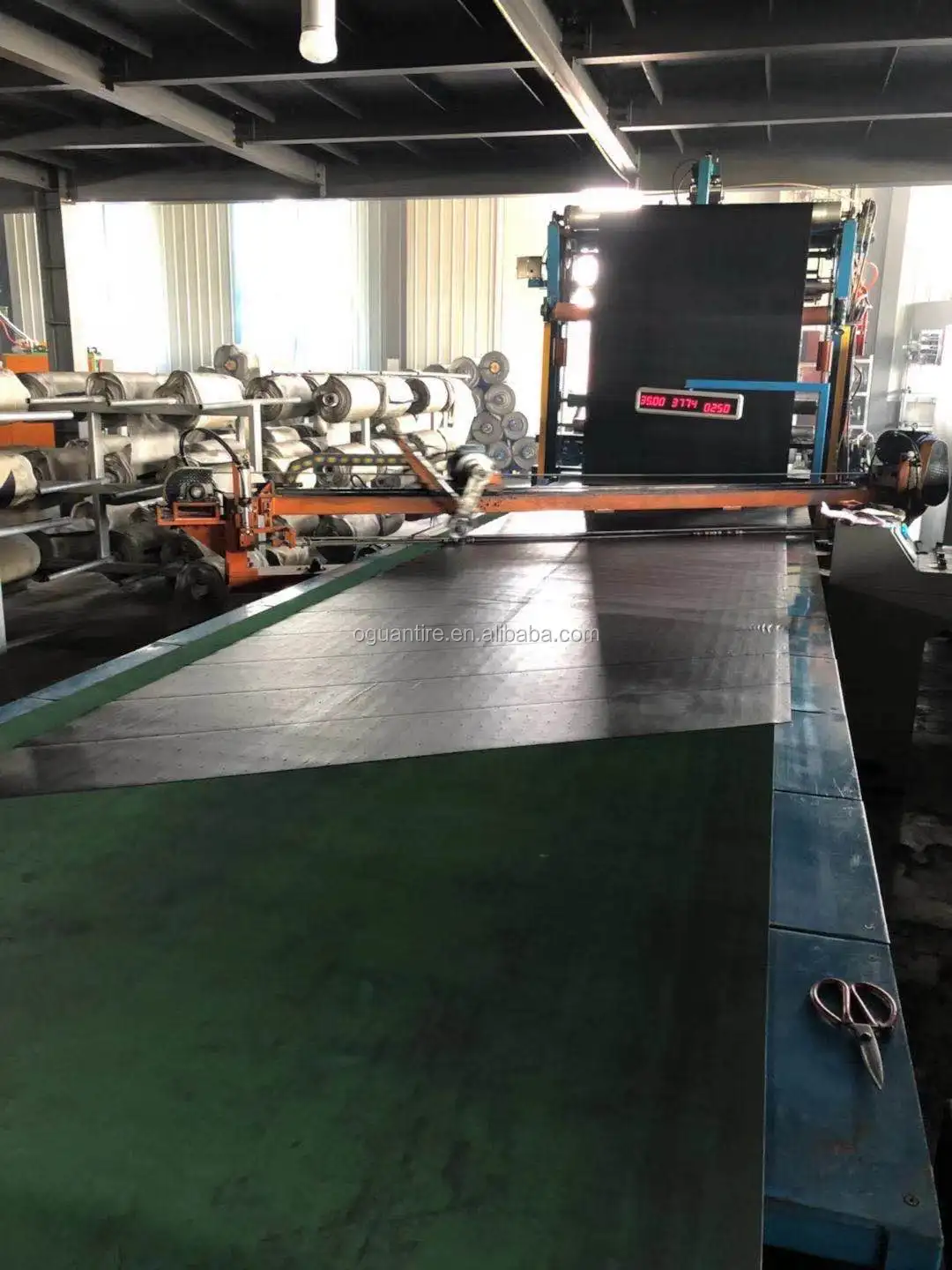 36 holes 17x4.25 motorbike spare parts tire moto bajaj wheels motorcycle tubeless tyre 90/80-14