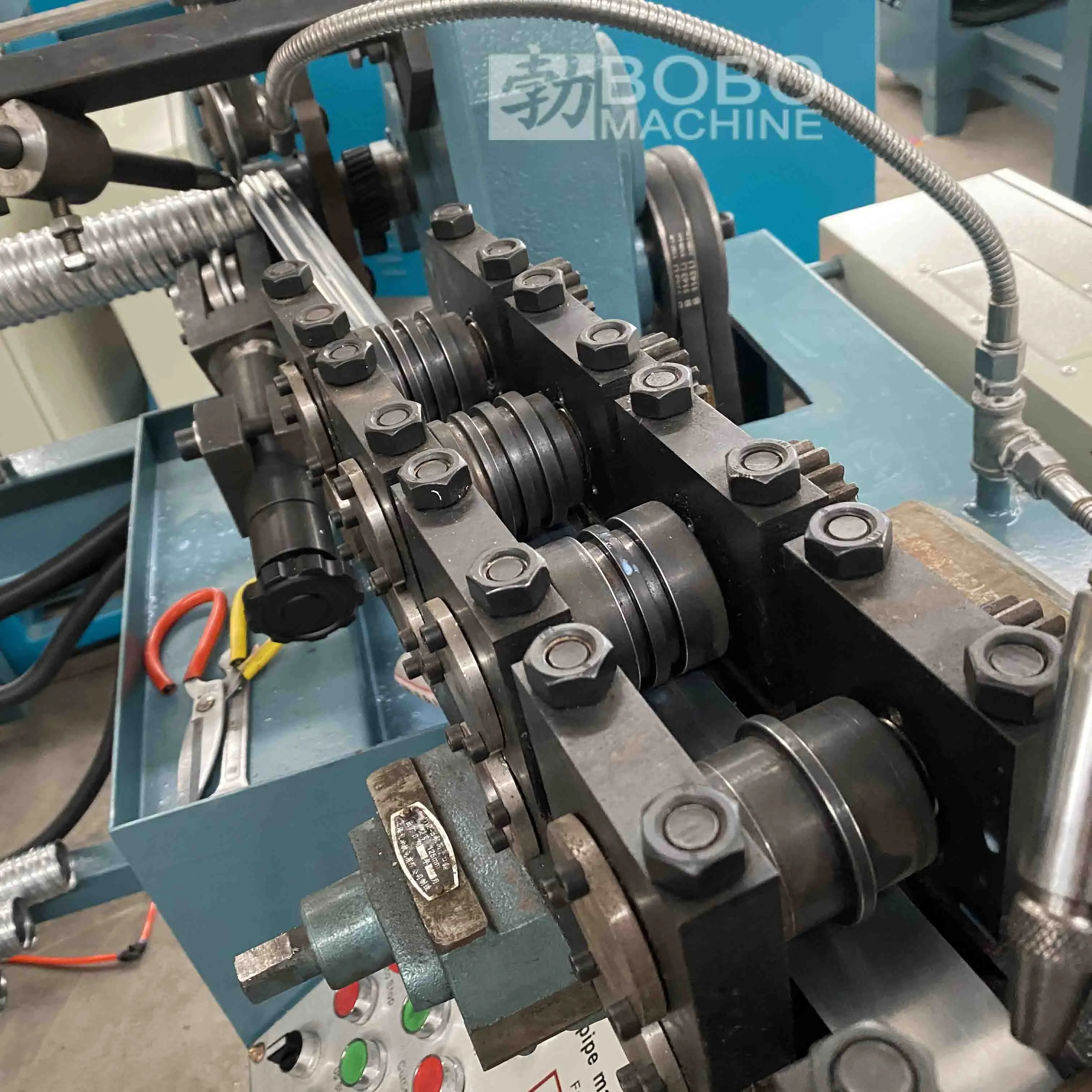 Galvanized spiral corrugated post tension duct machine