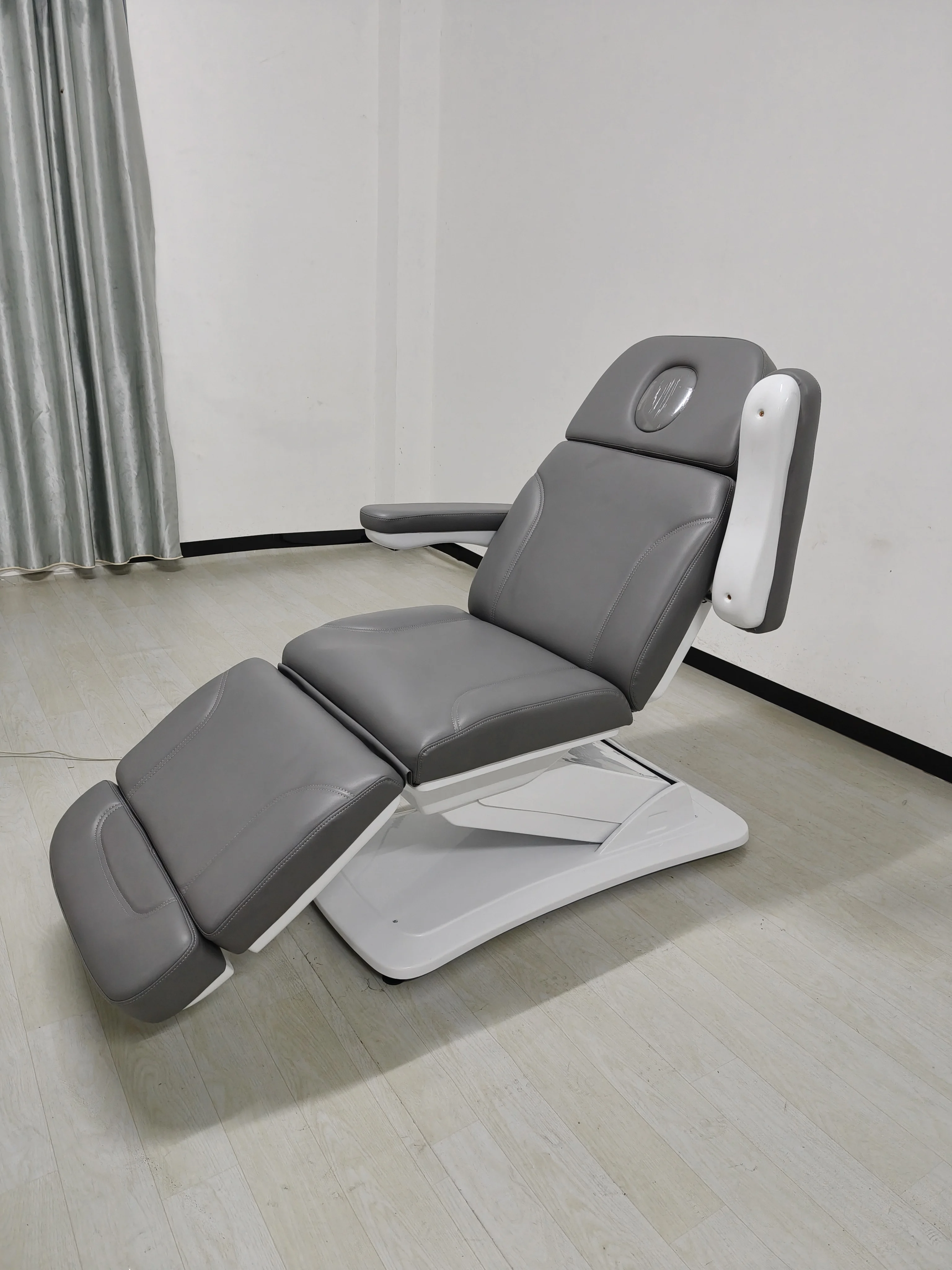 Manufacturer price salon facial spa bed chair electric automatic lift 3 4 motor spa electric beauty massage table Bed