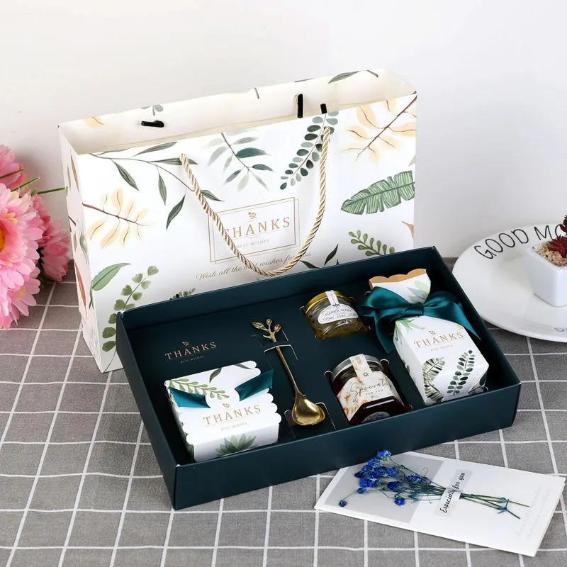 Luxury Custom Birthday Party Jewelry Perfume Gift Packaging Favor Set Box Sweet Bridesmaid Proposal Wedding Favor Boxes