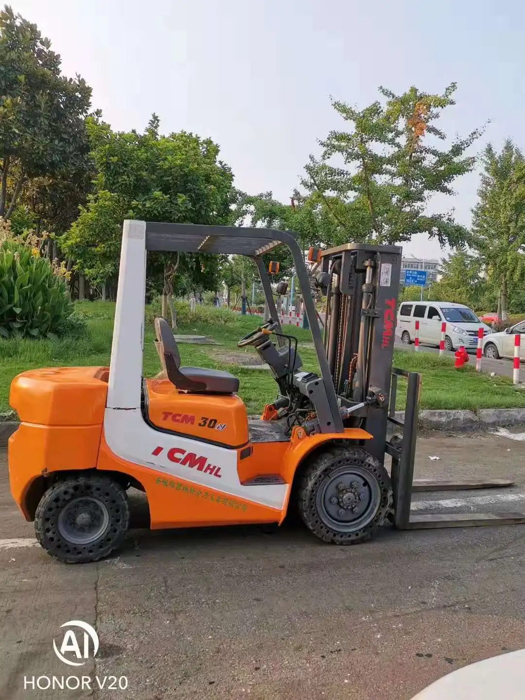 TCM rated load lifting capacity 3 TON  second-hand used forklift multi function