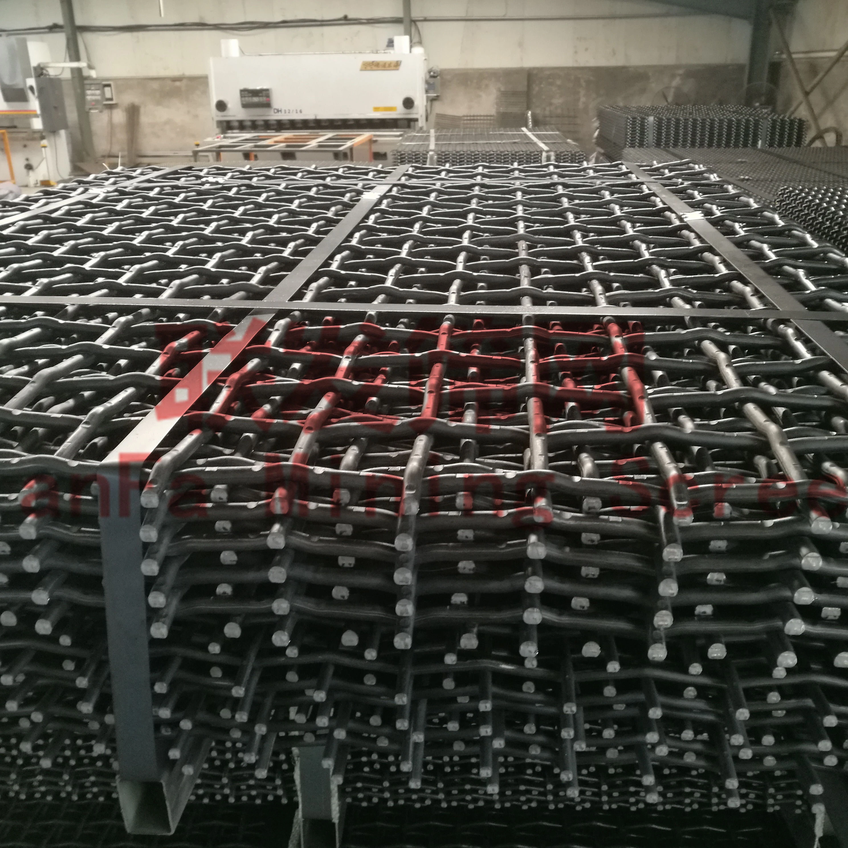 Износостойкая Вибрирующая сетка с крючком из проволоки с квадратным отверстием 65Mn 2 мм 3 мм 4 мм 5 мм