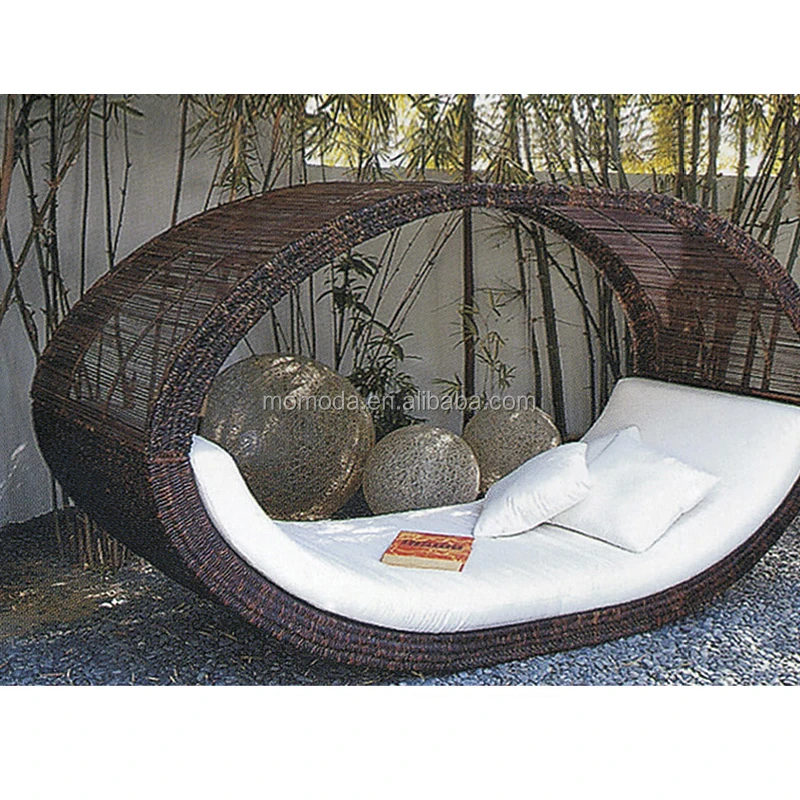 Special Design Garden Furniture PE Rattan Outdoor Daybed Wicker Sunbed