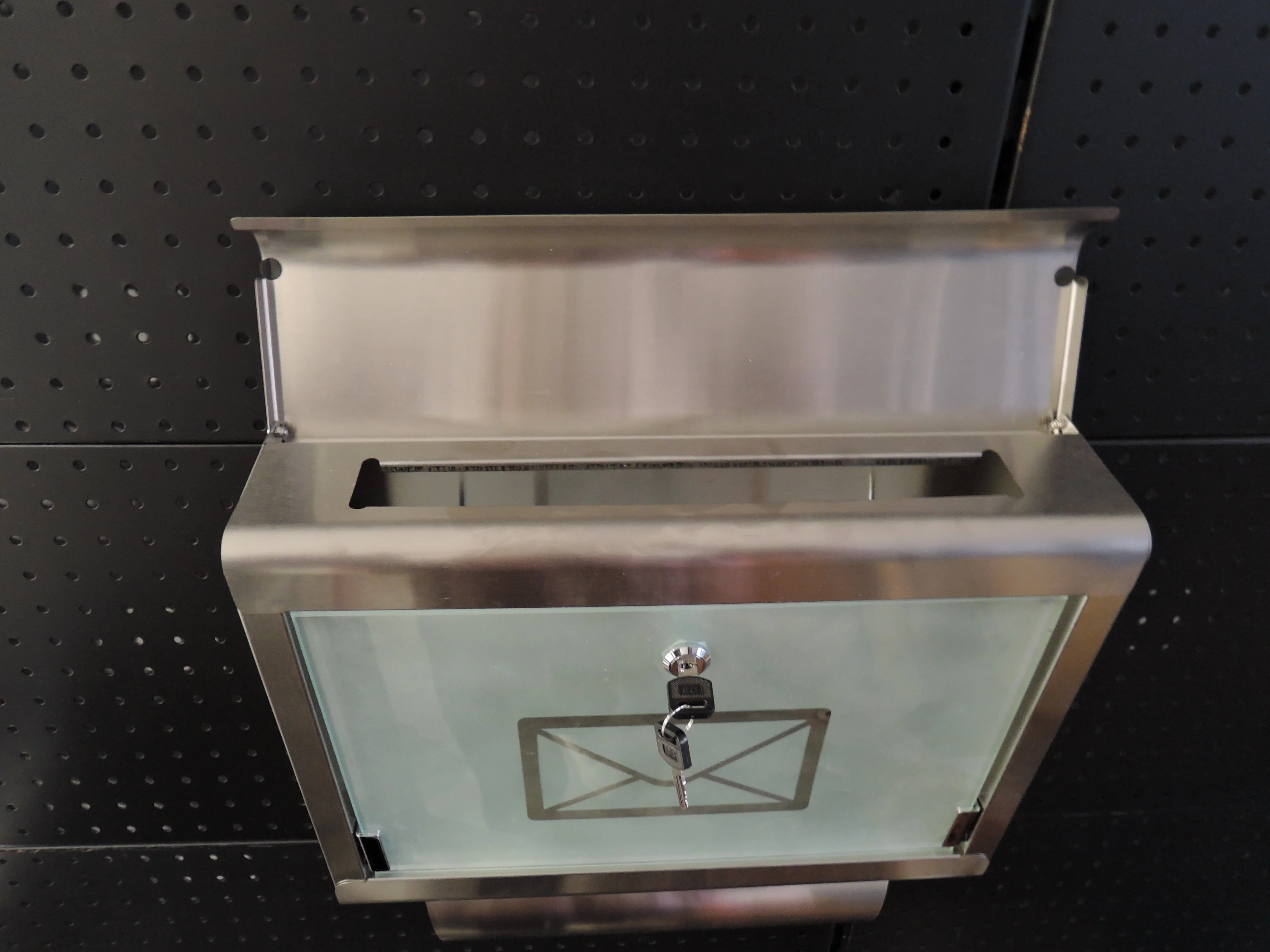 Hot Selling New Stainless Steel Lockable Anti Theft Transparent Panel And Waterproof Outdoor Wall Mounted Mail Box