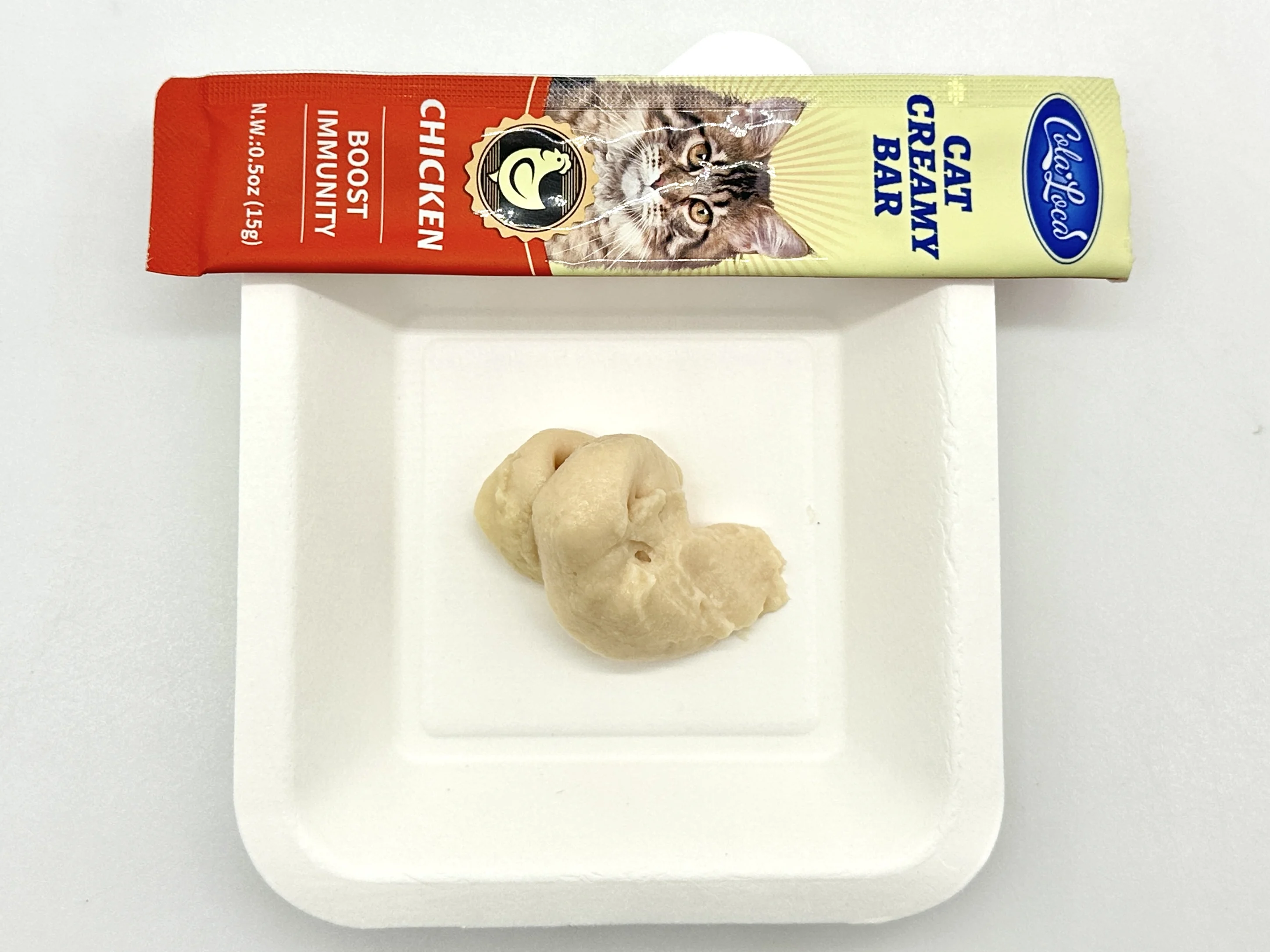 High-quality Cat snacks Salmon Chicken Tuna Strips 15g creamy cat treat tube Wet Cat Food OEM Factory