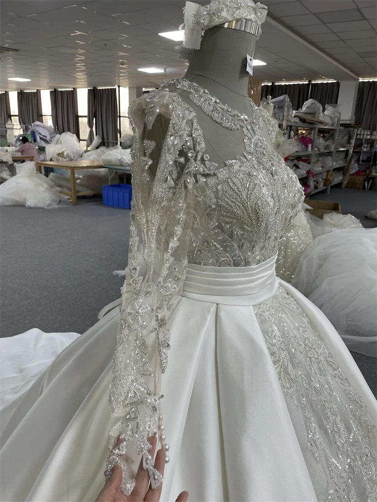 Vestido De Novio Brand African Big Ball Gown Wedding Dresses Long Sleeve Crystal Bridal Dress Dubai Style Bridal Wear