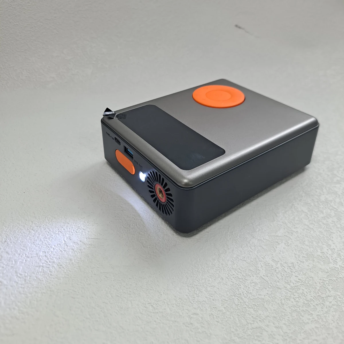 Portable 13000mAh/20000mAh Multi-Function Car Jump Starter 12V Powerbank with Tire Inflator Emergency Tool