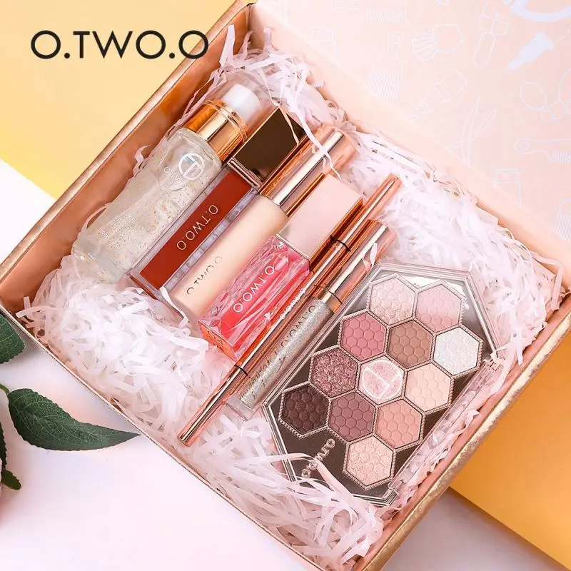 O.TWO.O Makeup Set Full Make up gift Box O.TWO.O Makeup Set Full Make up gift Box