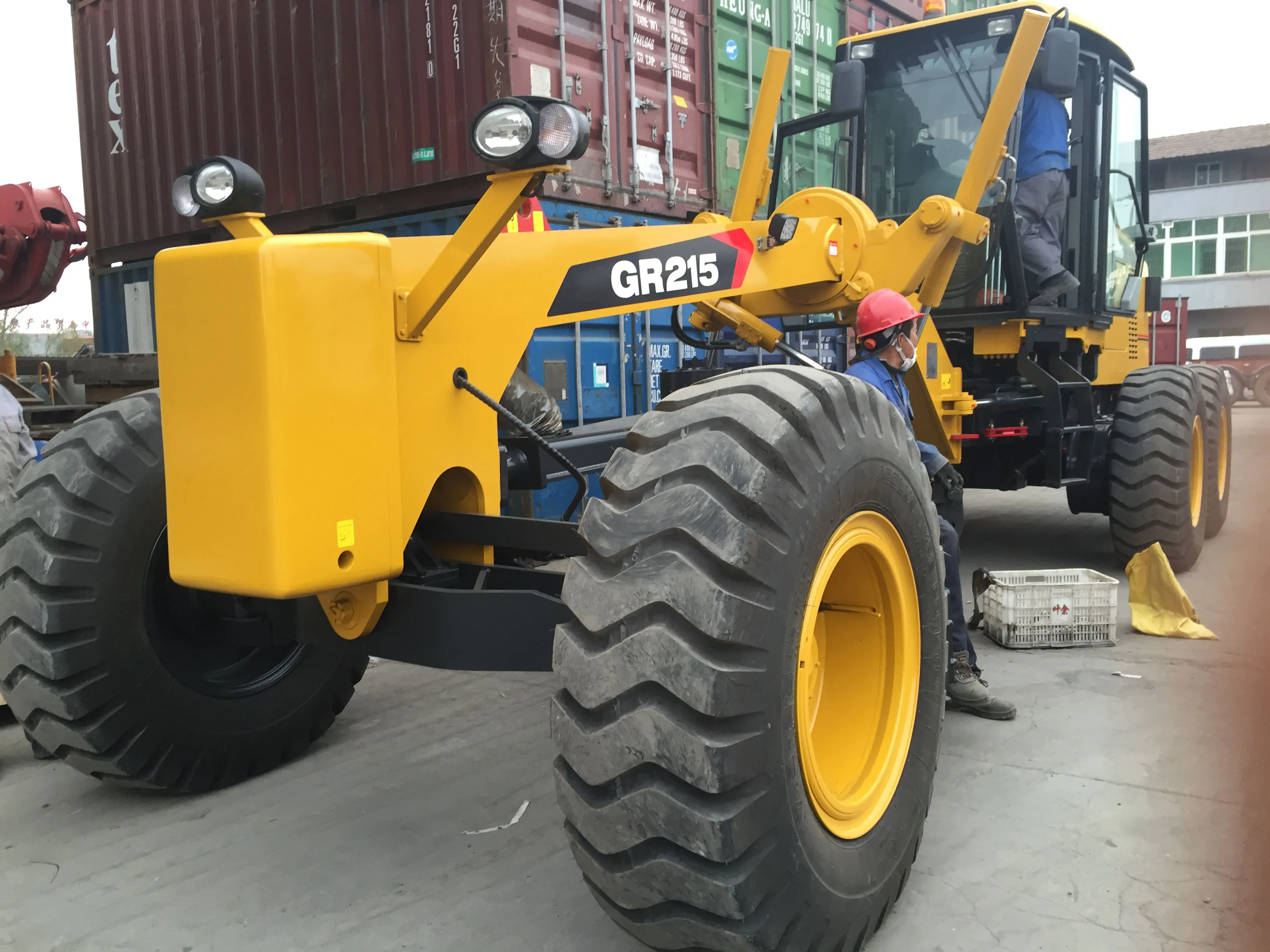 Official manufacturer 215HP mining Motor Grader GR215 for road construction project