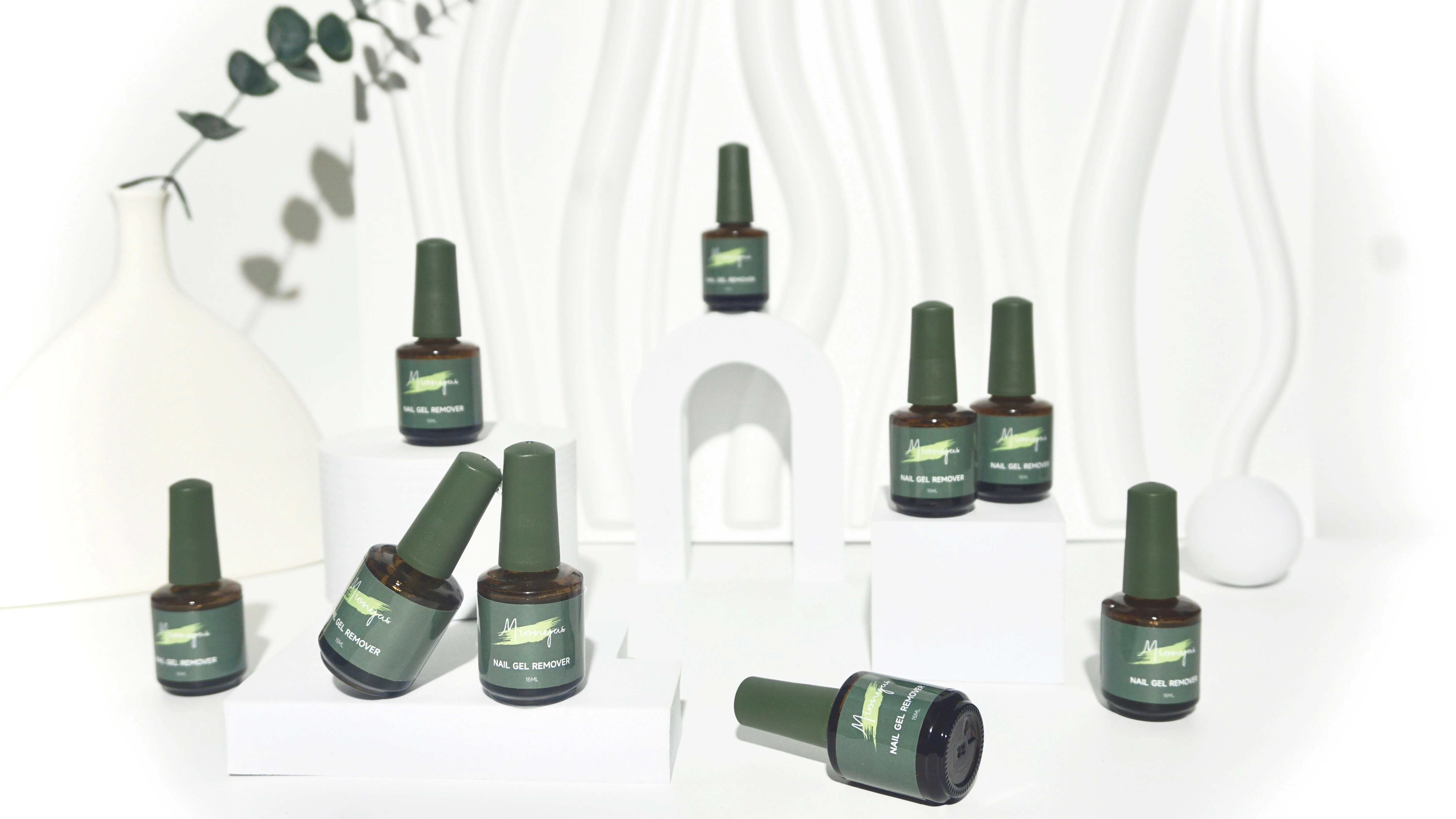 Mionyas OEM Private Label Manicure Nail Art Tools 15Ml Easy Apply UV Gel Magic Nail Polish Remover Organic Nail Gel Remover