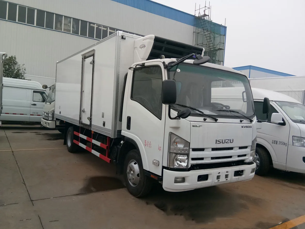 Japanese 6/7/8 T meat transport refrigerated truck