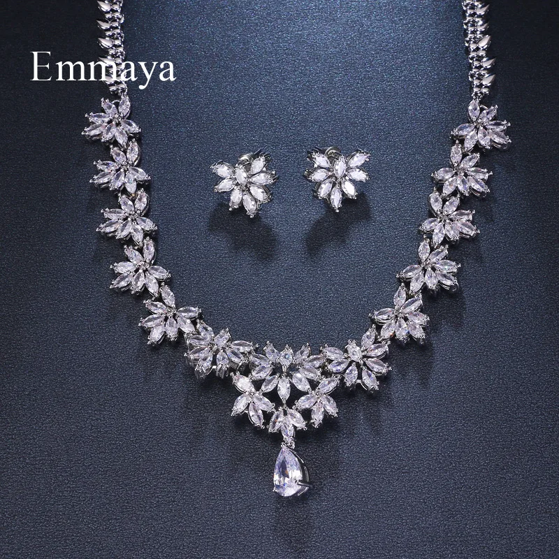 Новая европейская мода циркон серьги-подвески с цветочным украшением из чистого ожерелье набор Выходные туфли на выпускной для женщин свадебный комплект ювелирных изделий