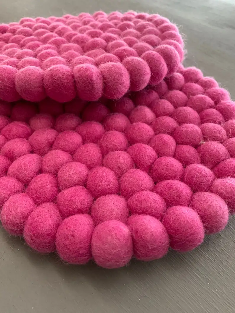 Wool FELT HOTPAD/TRIVIT Teapot Stand Felt Pompom Hotpad/Handfelted in China