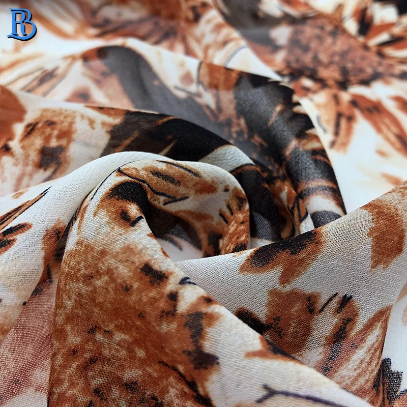 Wholesale new fashion 100% polyester dubai patterned affordable chiffon print fabrics for clothing