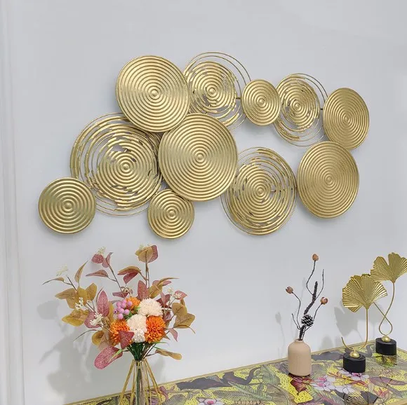 Light luxury metal wall decoration creative iron hollowed out three-dimensional wall decoration