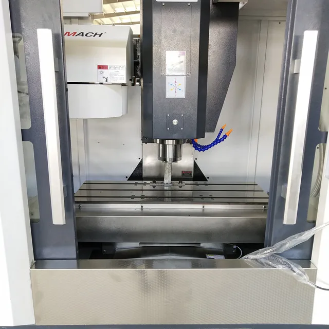Simple version VMC650 3 Axis CNC Milling Machine Vertical Machine Machining Center For Metal Steel