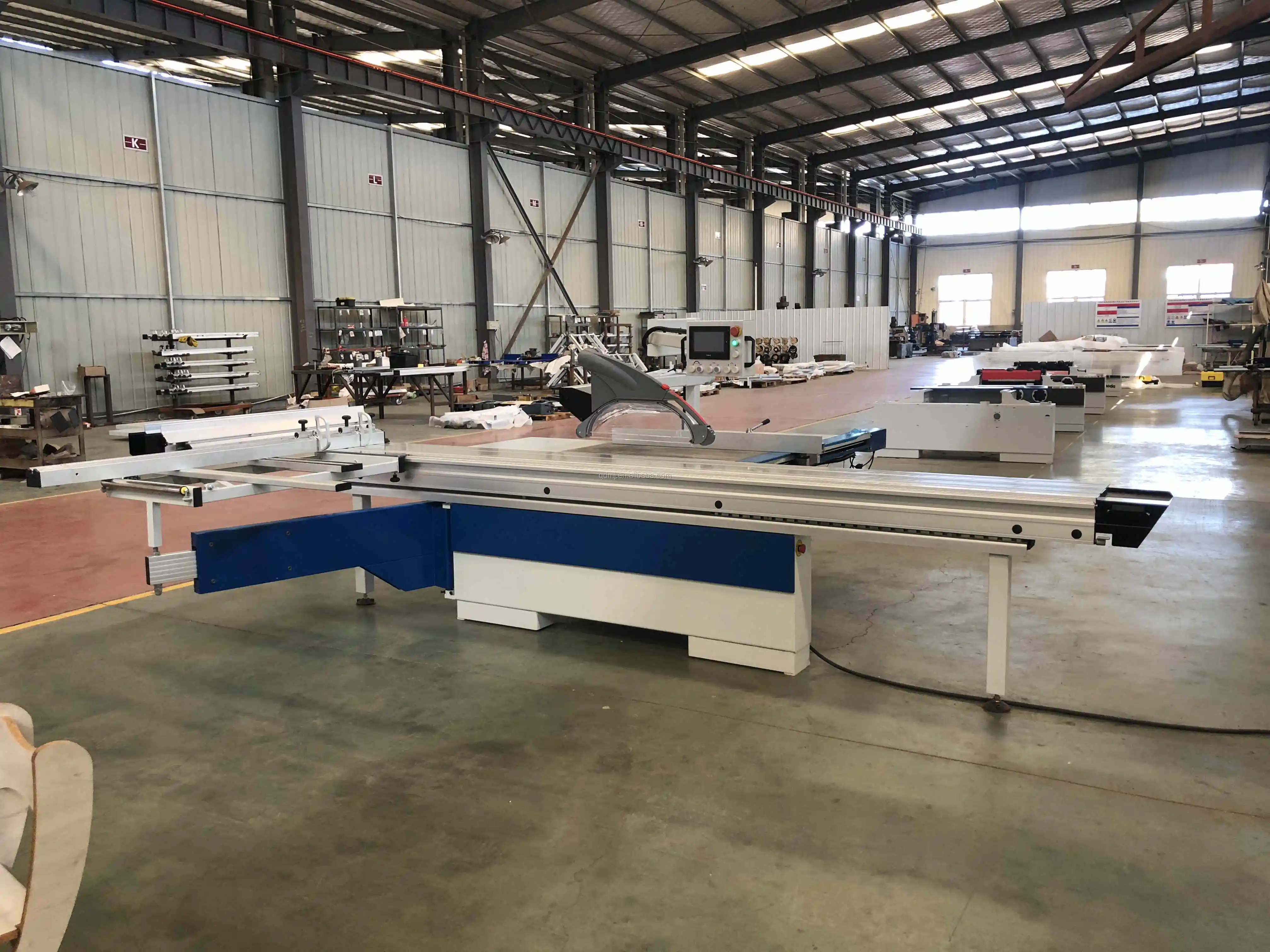 Деревообрабатывающая Автоматическая фанера MDF PLC контроль CNC скользящая резка режущая панель пильный станок