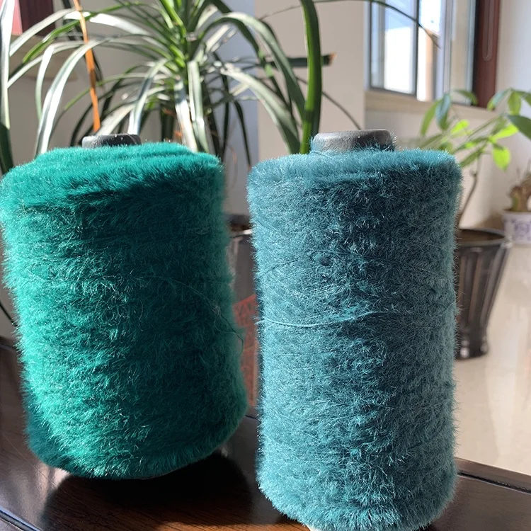 Source manufacturer high quality full dry feather eyelash yarn for jacquard