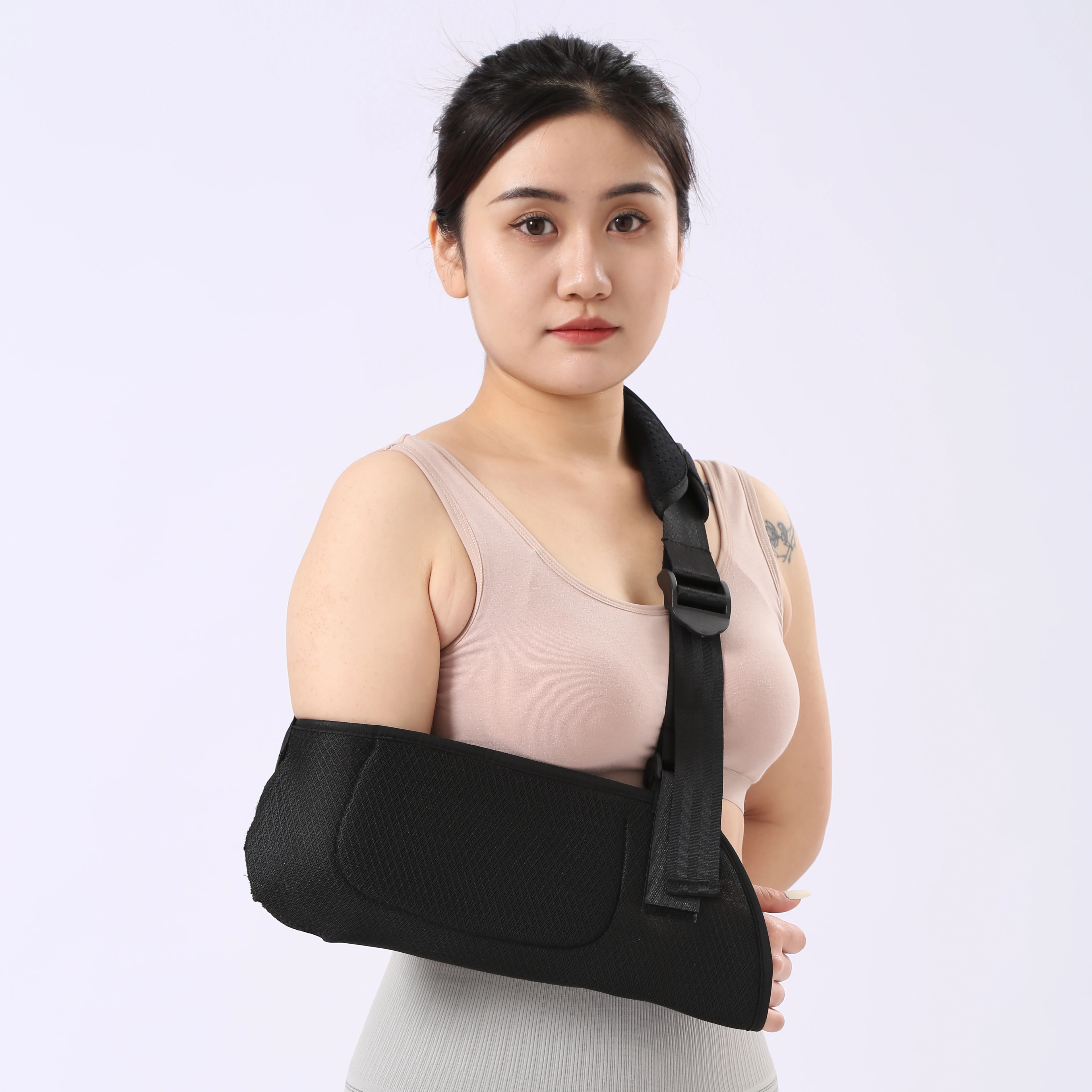 Unisex Arm Sling Adjustable Non-elastic Sizing Strap Uniformly Distributes Weight Of Injured Arm Over The Shoulder