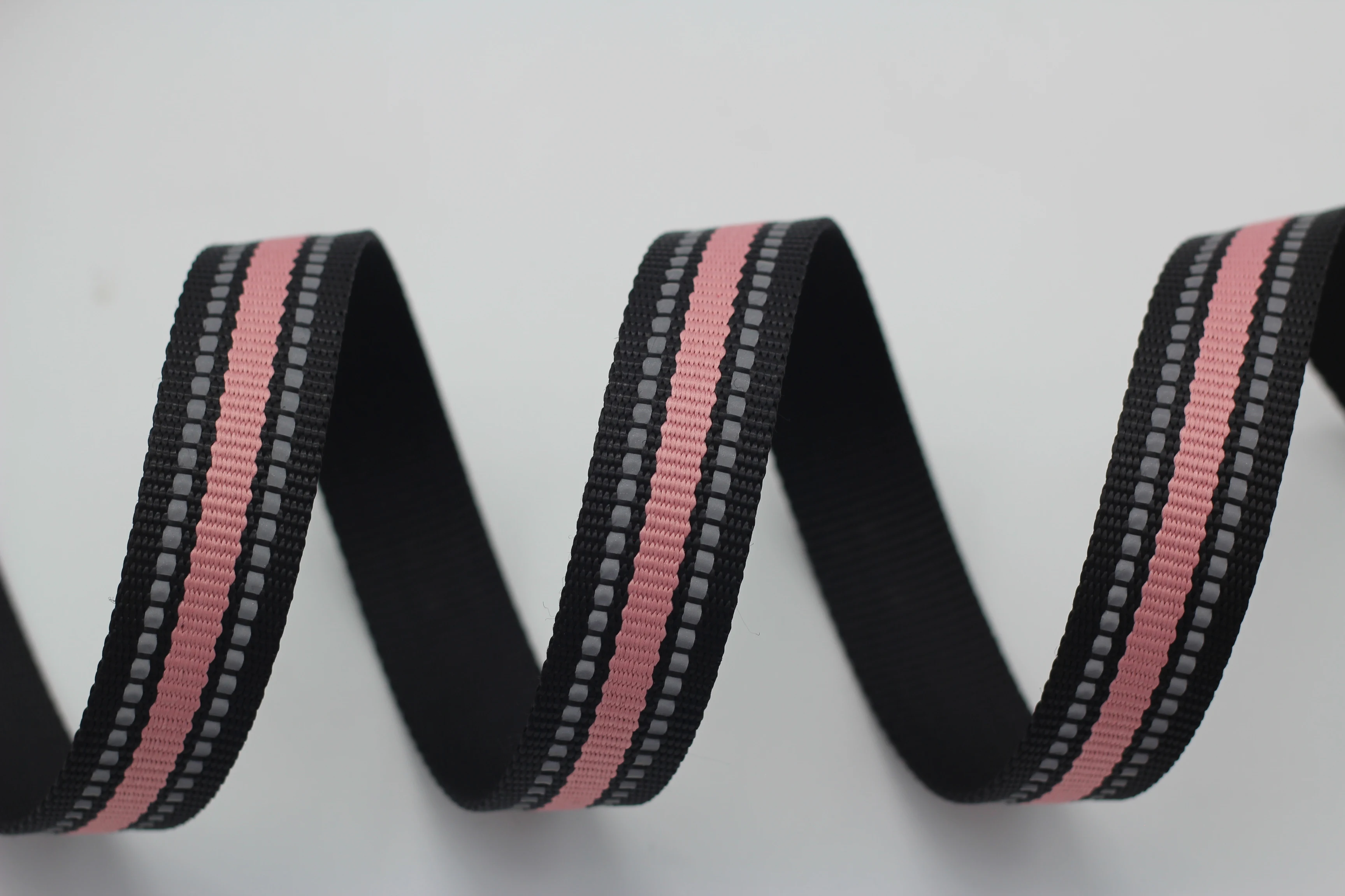 Factory Wholesale Popular 25mm Woven polyester Webbing Two Light Reflective Ribbons Pet vest Reflective webbing