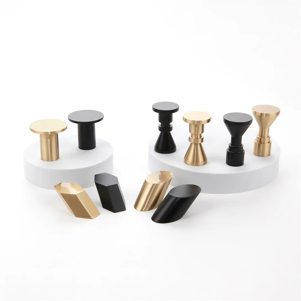 Золотистый настенный крючок для полотенец MAXERY, современный роскошный латунный декоративный крючок для пальто в скандинавском стиле для спальни, ванной комнаты, крыльца