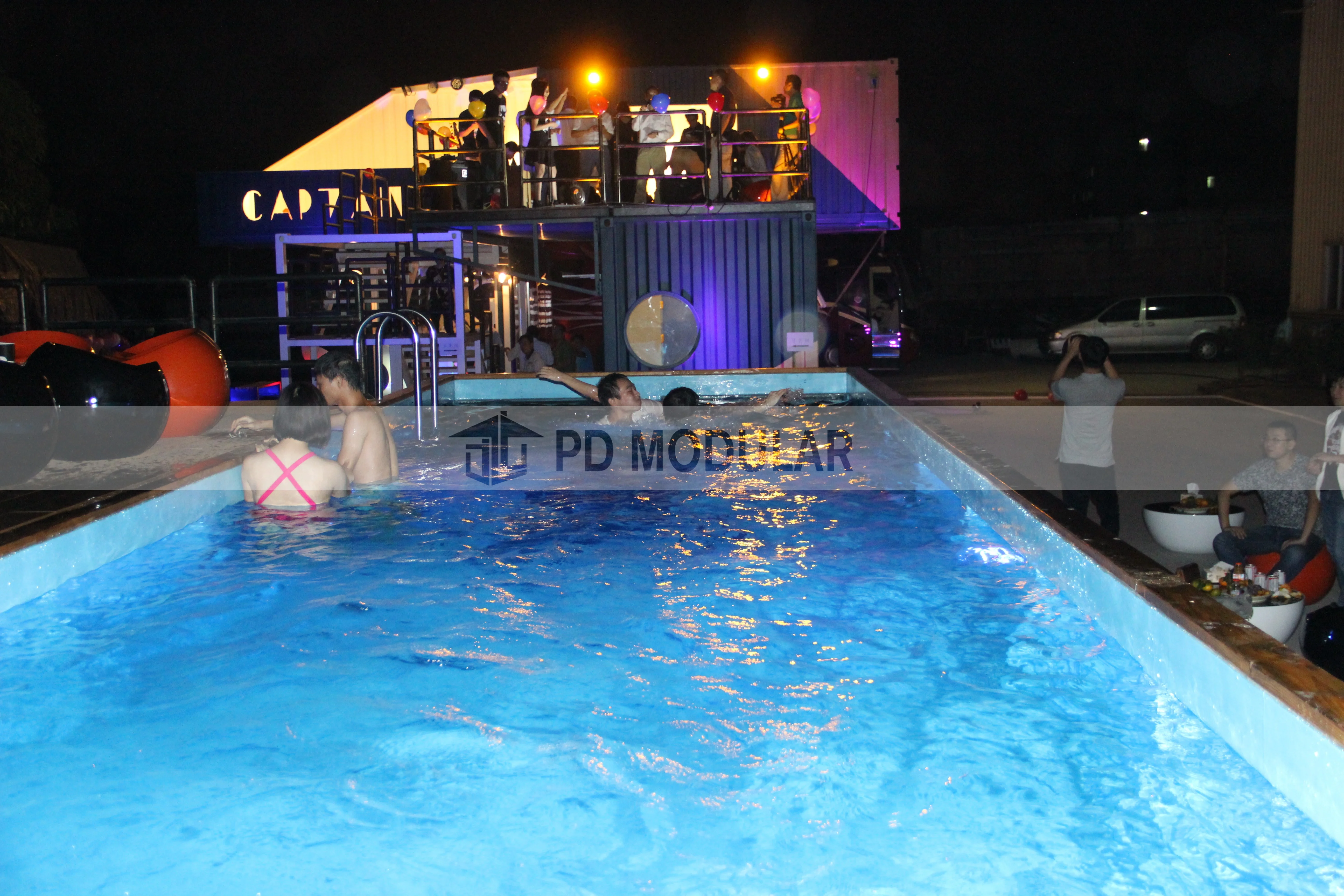Portable tempered glass container swimming pool outdoor