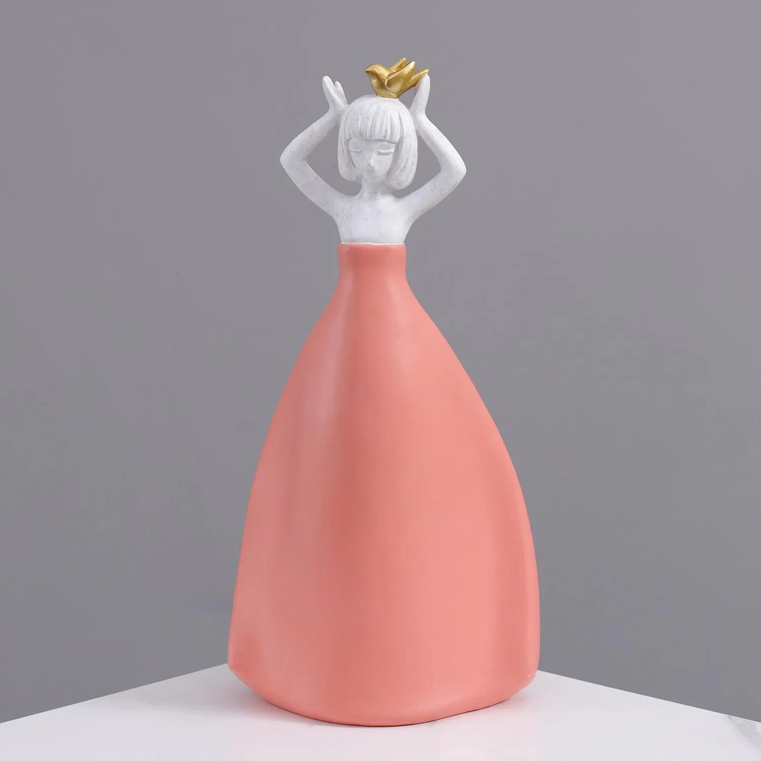 Minimalistic Modern Home Office Desk House Item Dancing Girl Resin Unique Decoration