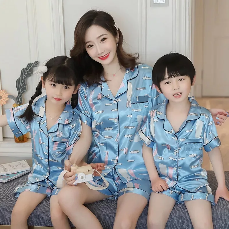 Летняя Детская Пижама, детский Шелковый Пижамный комплект для мальчиков и девочек, костюм для отцов для взрослых, атласная пижама, пижамный комплект с коротким рукавом