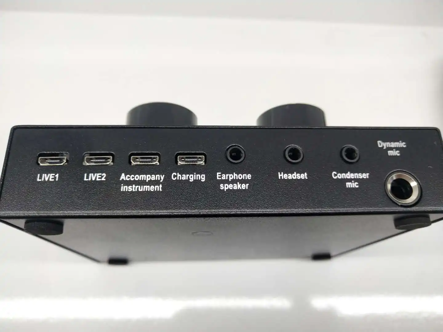 
Audio Interface Usb Live Broadcast Microphone Sound Card for Live Recording Singing With Computer Mobile Phones 