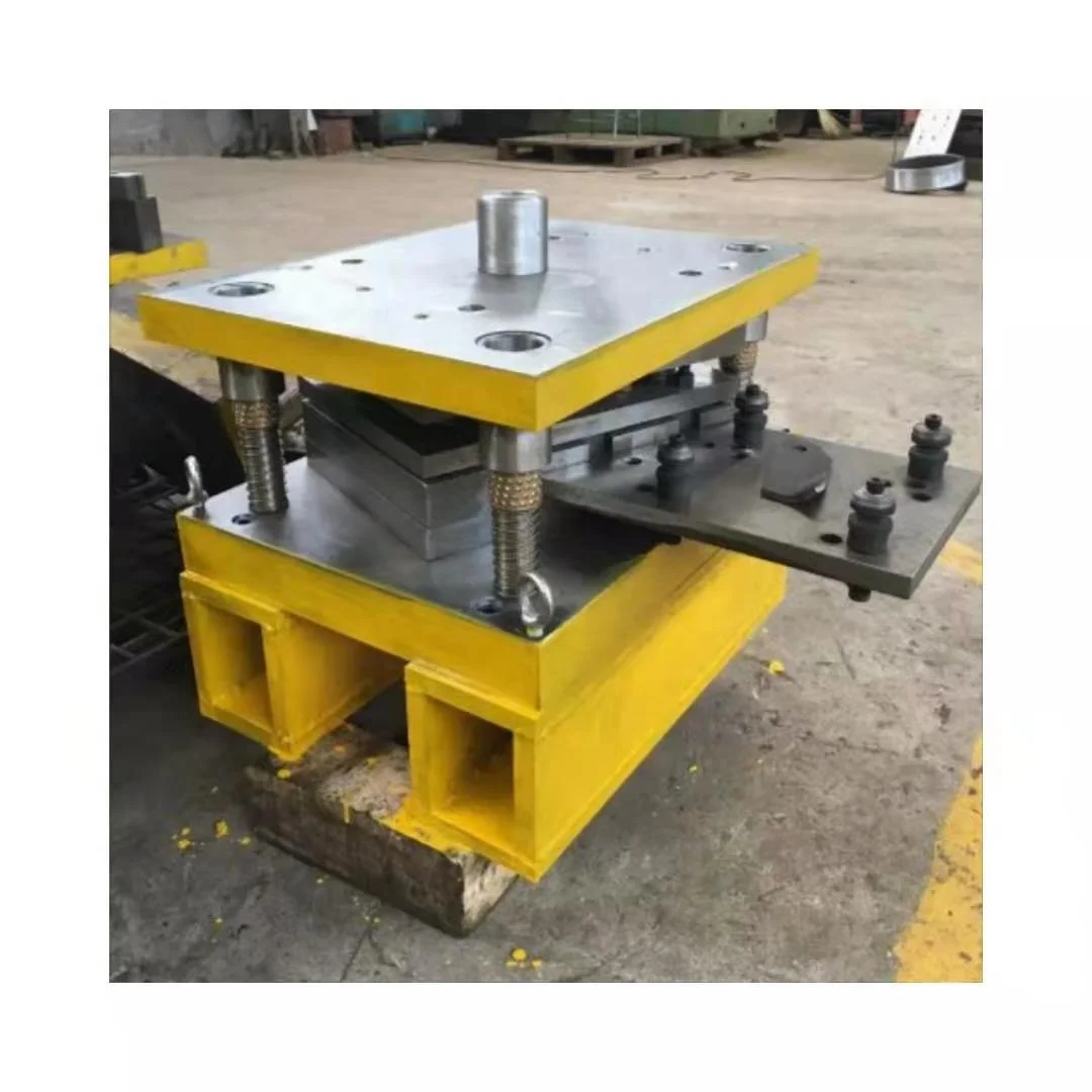 High Performance Manufacturer Make Progressive Brass  Punching And Cutting Dies aluminum press mold irregular tip fence to map