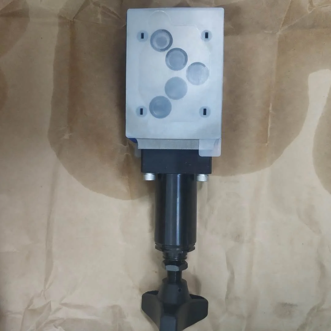 Original Rexroth pressure reducing valve ZDR10VP5-31/200YM