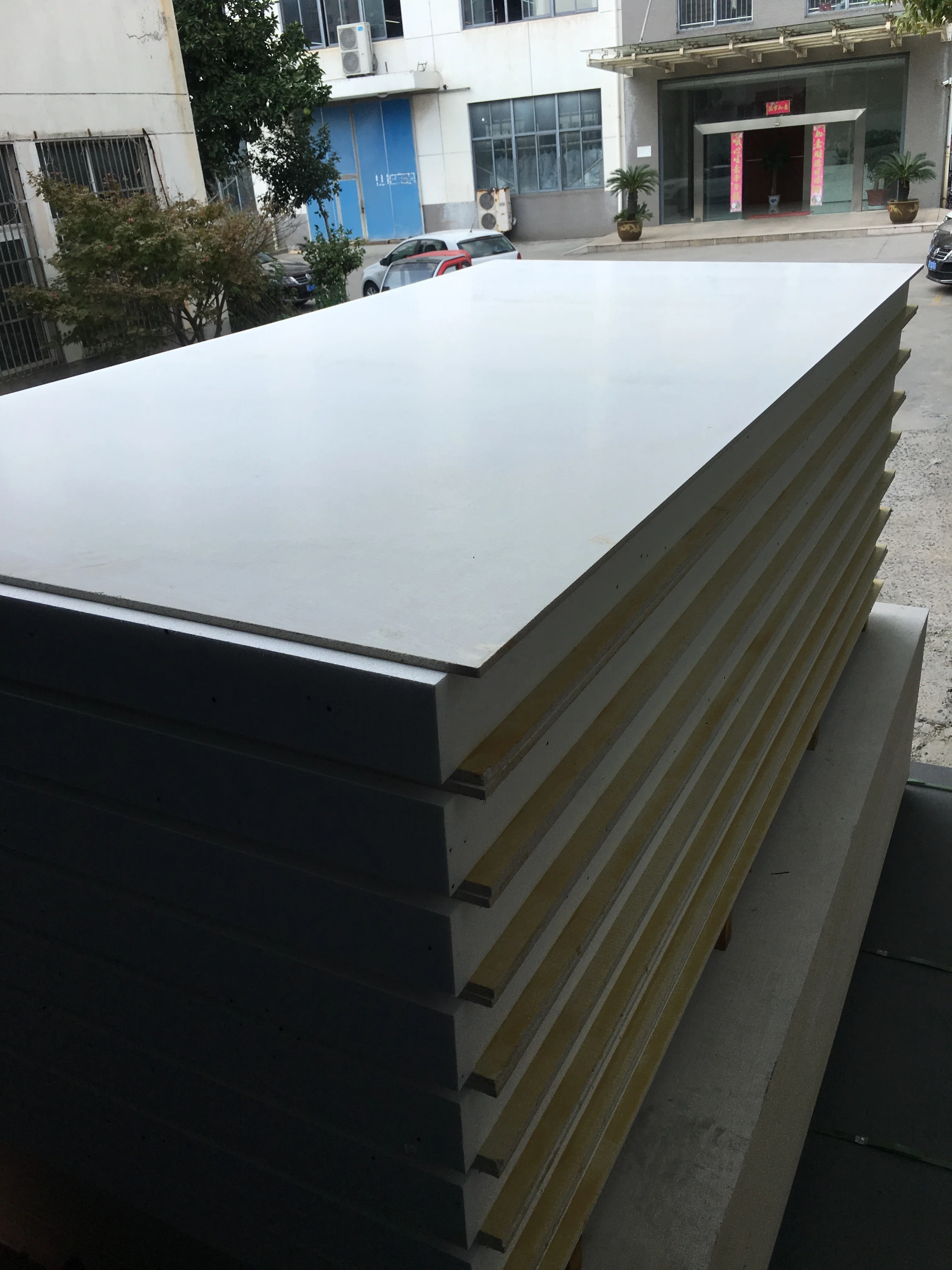 Heat Insulation Magnesium Oxide MGO Board Composite EPS SIPs Sandwich Panel With Client Customized Edge