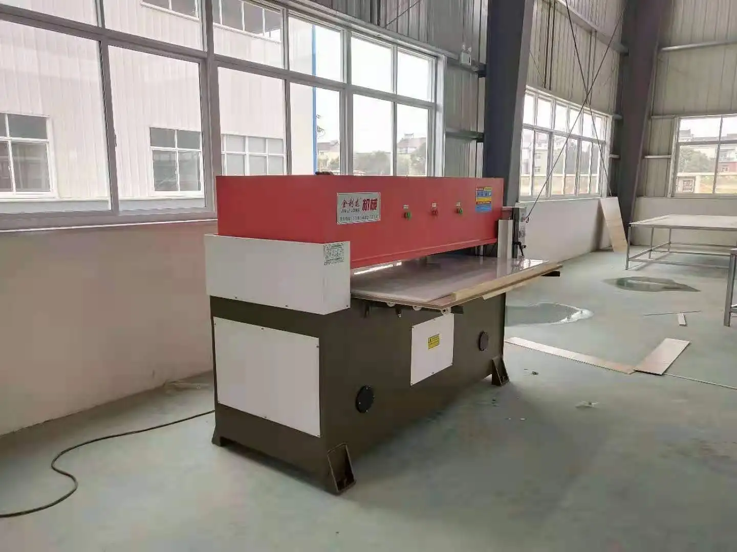 40t four-column hydraulic polyurethane foam leather die cutting machine