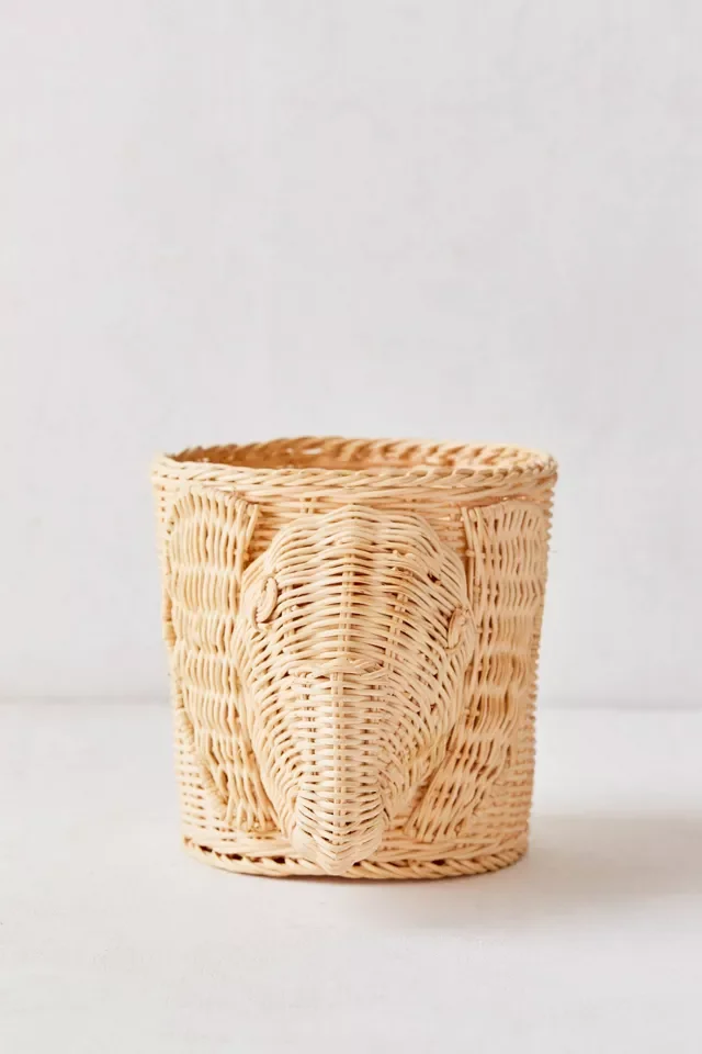 Elegant Design 2022 Creative Wooden Planter Animal Shaped Rattan Flowers Pot Wicker Boho Decorative Plant Pot