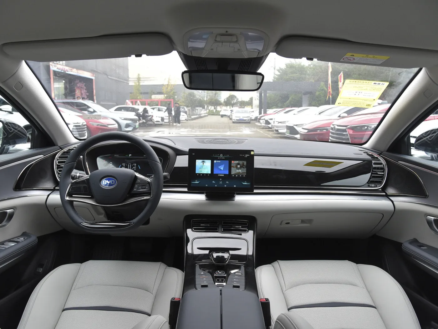 Luxury china new energy electric car BYD e9 2022 used sedan car