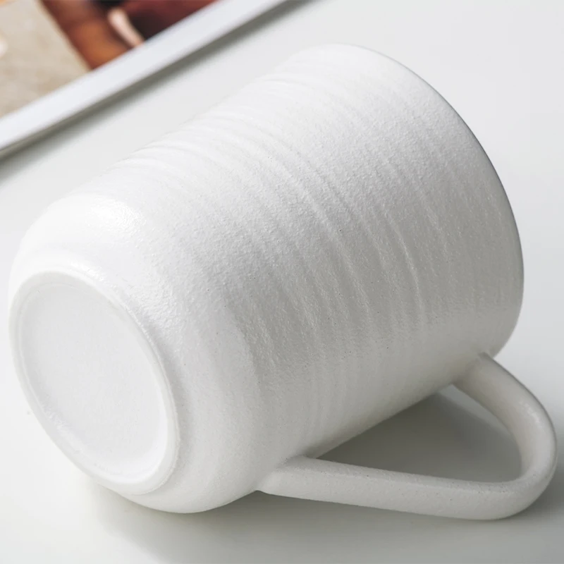 Elegant Unique Japanese-Simple Style Round Solid Color Stoneware Coffee Cups With Handle  Ceramic Mugs Wholesale